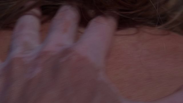 Beach Hotwife Encounter Captured on Camera